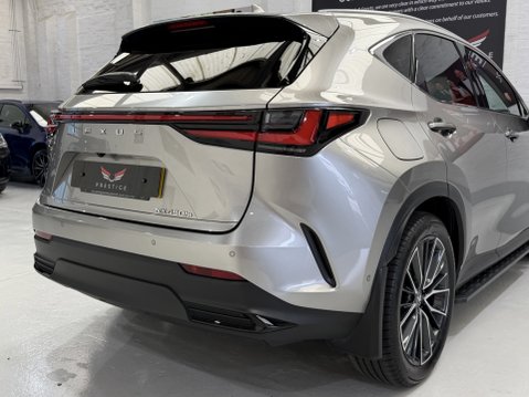 Lexus NX 450H PLUS TAKUMI 4