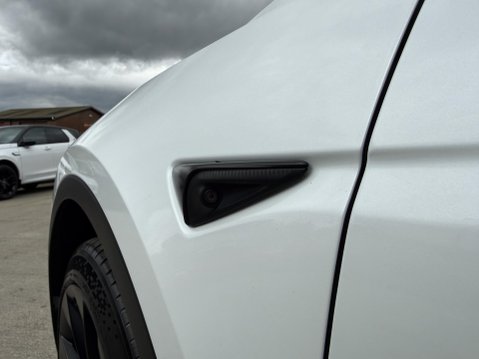 Tesla Model Y (Dual Motor) Long Range SUV 5dr Electric Auto 4WDE (384 bhp) 47
