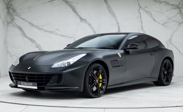 Ferrari GTC4 Lusso V12 1