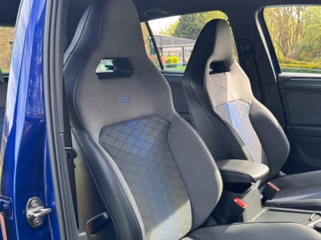 Volkswagen Tiguan R TSI 4MOTION DSG 21