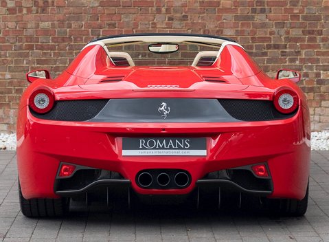 Ferrari 458 Spider 5