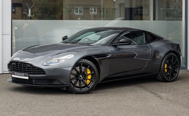 Aston Martin DB11 V8 2