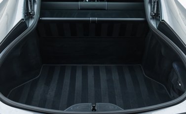 Aston Martin V8 Vantage 32