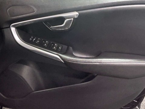 Volvo V40 1.5 V40 Inscription Edition T3 Auto 5dr 10