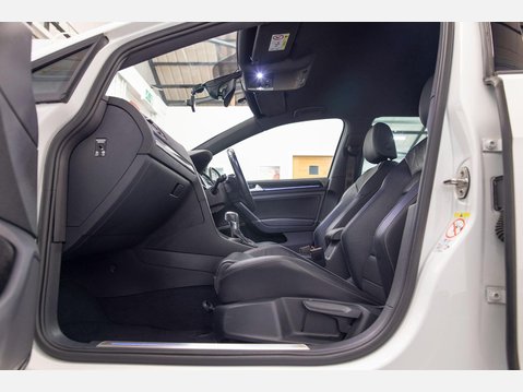 Volkswagen Golf 2.0 TSI R DSG 4Motion Euro 6 (s/s) 5dr 51