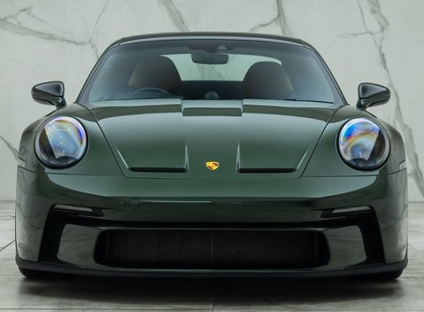 Porsche 911 GT3 TOURING (992) 7