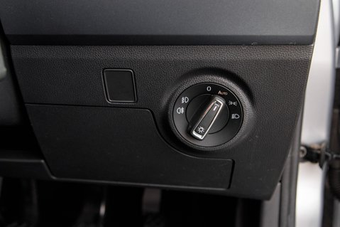 SEAT Arona TSI SE TECHNOLOGY 15