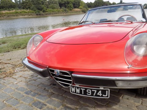 Alfa Romeo Spider 2000 Spider Veloce - LHD 64