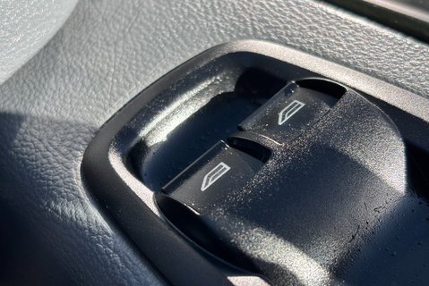 Ford Transit 350 Srw 170 ps Luton with Tail Lift - Air Con 30