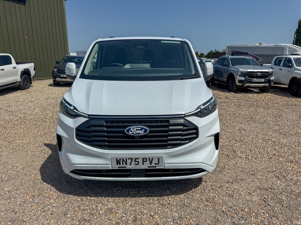 Ford Transit Custom SWB L1H1 Low Roof Limited 320 Air Con Alloys Sensors EURO 6 3