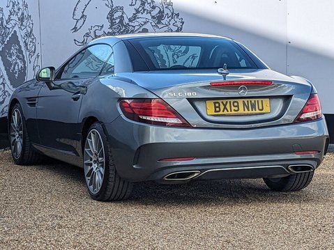 Mercedes-Benz SLC SLC 180 AMG LINE 7