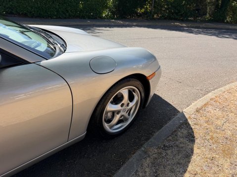 Porsche Boxster 2.7 986 2dr 47