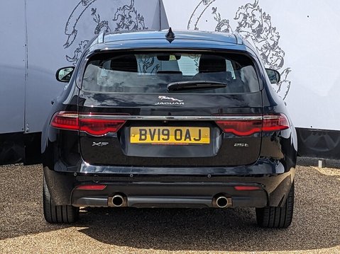Jaguar XF PORTFOLIO 8