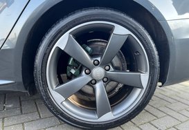 Audi A4 3.0 TDI QUATTRO BLACK EDITION AUTO 12