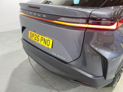 Lexus RZ 300e 71.4kWh Premium Plus SUV 5dr Electric Auto (204 ps) Sat Nav 35