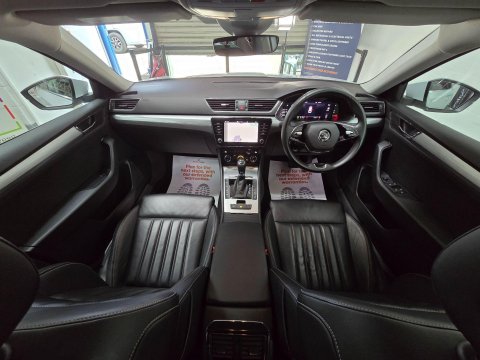 Skoda Superb 2.0 TDI SE Technology DSG Euro 6 (s/s) 5dr 3