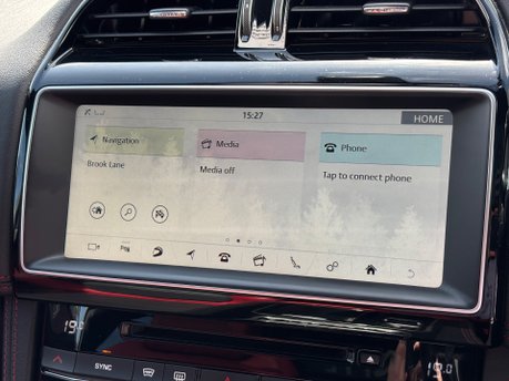 Jaguar F-Pace 3.0 D300 V6 S SUV 5dr Diesel Auto AWD Euro 6 (s/s) (300 ps) 22
