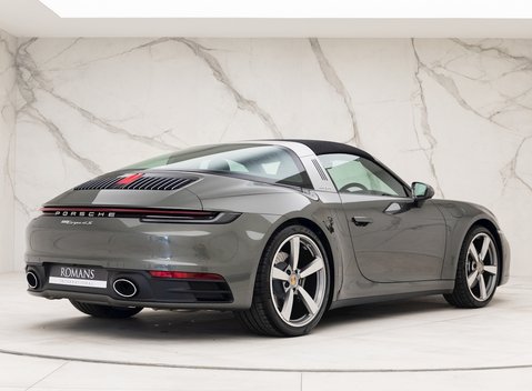 Porsche 911 Targa 4S (992) 9