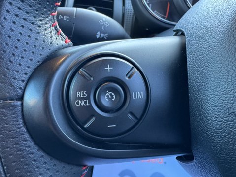 Mini Hatch COOPER SPORT 17