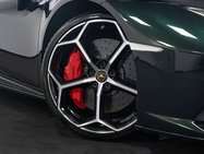 Lamborghini Huracan 5.2 Huracan Evo LP 640-4 Semi-Auto 4WD 2dr 2