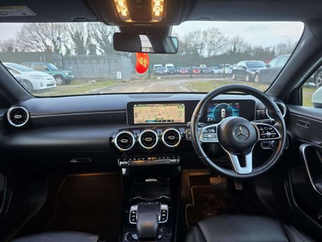 Mercedes-Benz A Class 1.5 A180d Sport (Executive) Hatchback 5dr Diesel 7G-DCT Euro 6 (s/s) (116 p 17