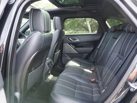 Land Rover Range Rover Velar 3.0 D300 R-Dynamic HSE SUV 5dr Diesel Auto 4WD Euro 6 (s/s) (300 ps) 