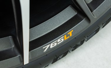 McLaren 765LT 36