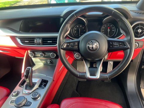 Alfa Romeo Stelvio TB VELOCE 28