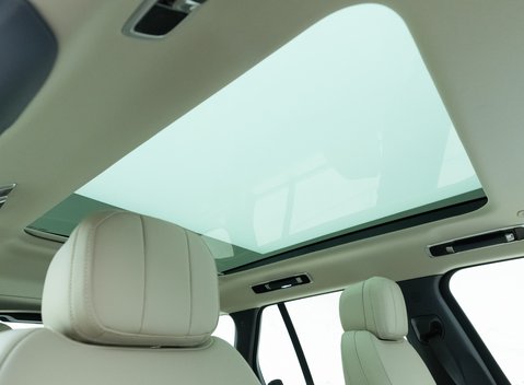 Land Rover Range Rover P460e SE 11