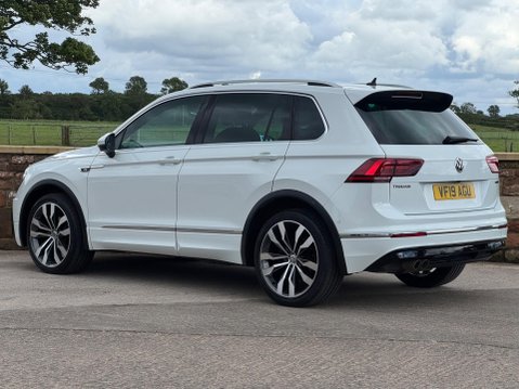 Volkswagen Tiguan 2.0 TDI R-Line Tech DSG 4Motion Euro 6 (s/s) 5dr 3