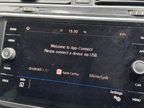 Volkswagen Tiguan 2.0 TDI SE Navigation Euro 6 (s/s) 5dr 12