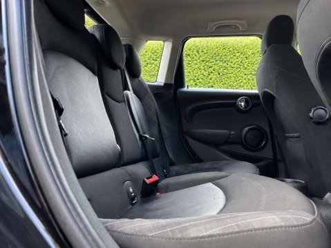 Mini Hatch 1.5 Cooper Hatchback 5dr Petrol Manual Euro 6 (s/s) (136 ps) 14