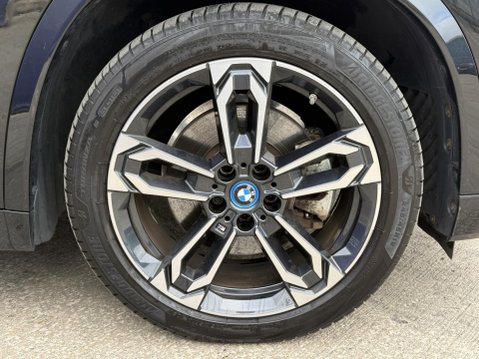 BMW iX1 30 66.5kWh M Sport SUV 5dr Electric Auto xDrive (11kW Charger) (313 ps) 14