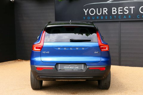 Volvo XC40 2.0 XC40 R-Design Pro B4 MHEV AWD Auto 4WD 5dr 17