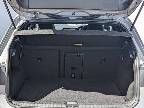 Volkswagen Golf GTD TDI DSG 19