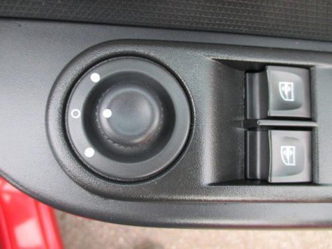 Renault Clio 1.2 16V Play Euro 6 5dr 41