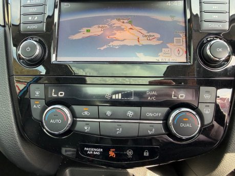 Nissan Qashqai DIG-T TEKNA 28
