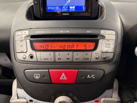 Toyota Aygo 1.0 VVT-i Move MultiMode Euro 5 5dr 20