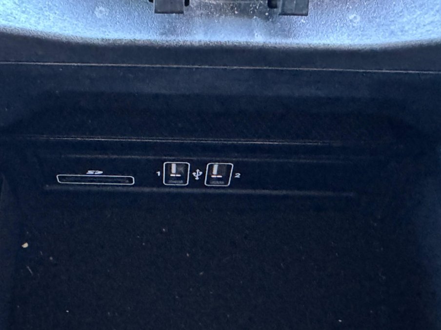 2015 Mercedes-Benz C Class — image 34