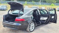 Jaguar XF 2.0d R-Sport Saloon 4dr Diesel Auto Euro 6 (s/s) (180 ps) 33