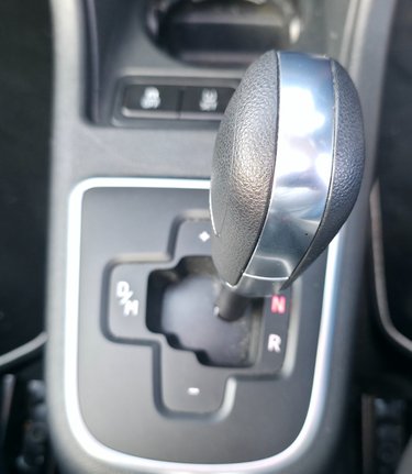 Volkswagen Up HIGH UP.. AUTOMATIC.. GLASS E/SUNROOF.10 MAIN DEALER SERVICES..ONE OWNER..  3