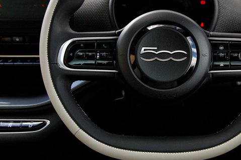 Fiat 500e LA PRIMA 20