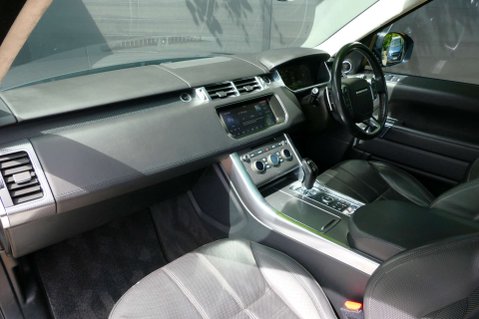 Land Rover Range Rover Sport 3.0 Range Rover Sport Autobiography Dynamic SDV6 Auto 4WD 5dr 25