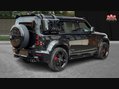 Land Rover Defender HSE MHEV 8
