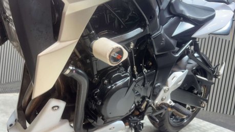 Suzuki GSR750 2011 ONLY 24K SPORTS EXHAUST LONG MOT NAKED BIKE 14