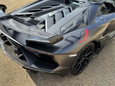 Lamborghini Aventador SVJ ROADSTER (LP 770-4) 28