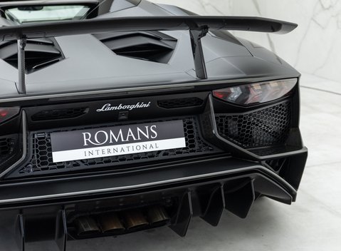 Lamborghini Aventador SV LP 750-4 Roadster 29