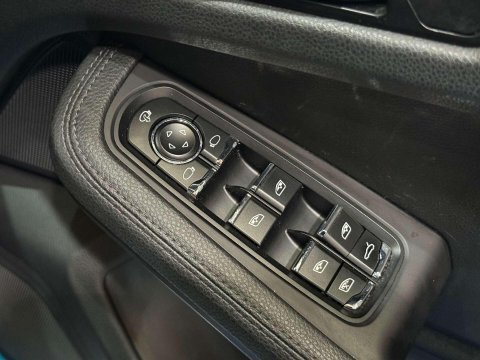 Porsche Macan 3.0T V6 S SUV 5dr Petrol PDK 4WD Euro 6 (s/s) (354 ps) 47