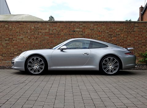 Porsche 911 (991) Carrera 24