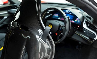 Ferrari SF90 Stradale 12